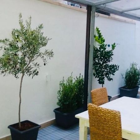 Imbriani Guest House Бари Экстерьер фото