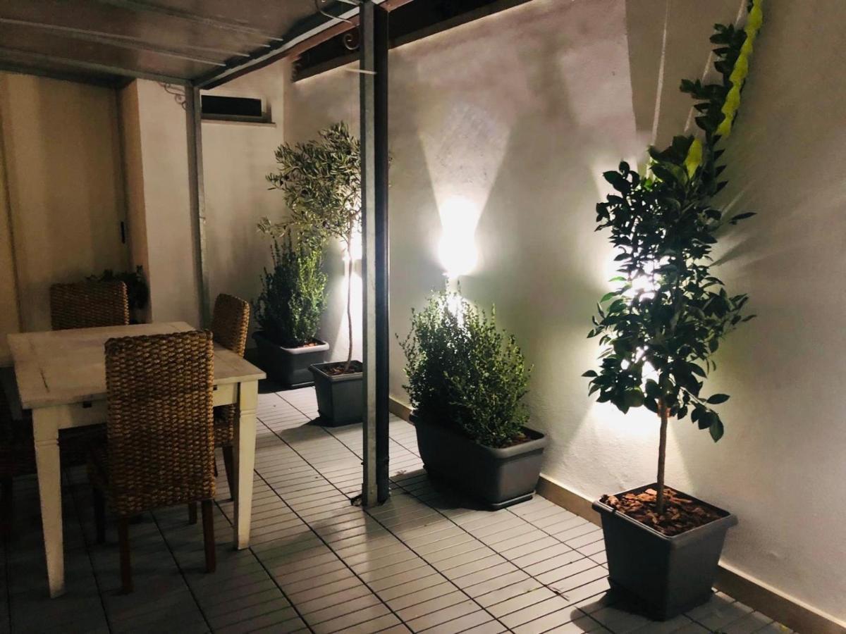 Imbriani Guest House Бари Экстерьер фото