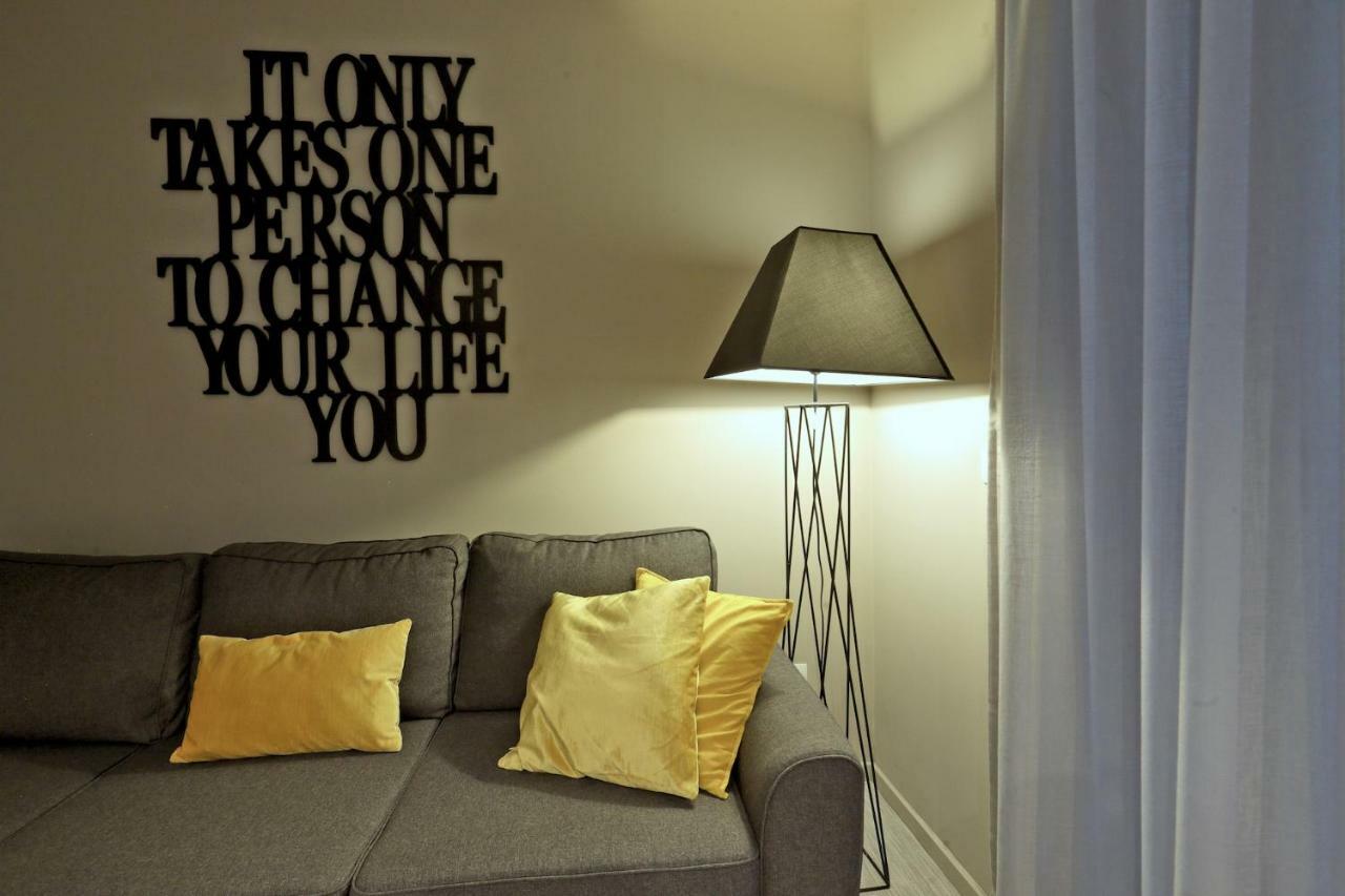 Imbriani Guest House Бари Экстерьер фото