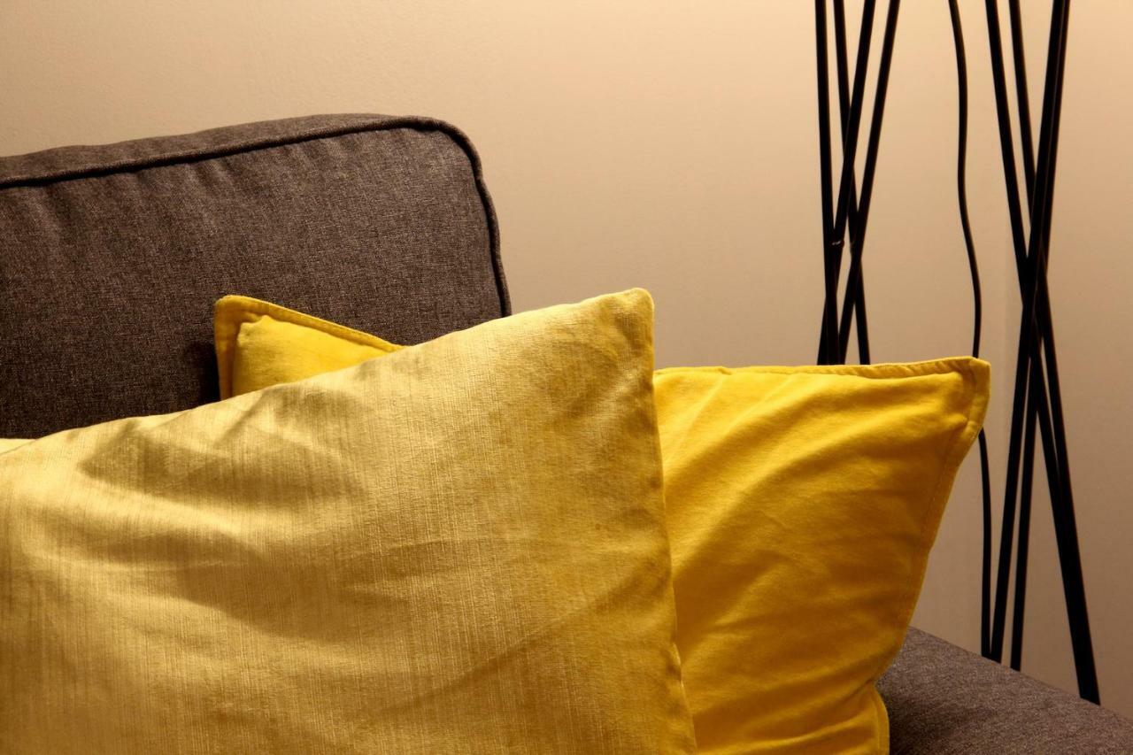 Imbriani Guest House Бари Экстерьер фото